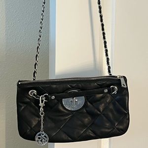 DKNY Bag can be worn multi ways